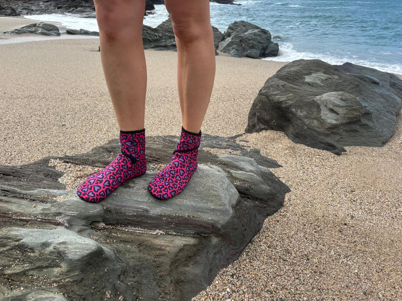 YULEX EasyOff™ Swimming Socks; Cold Cold Heart