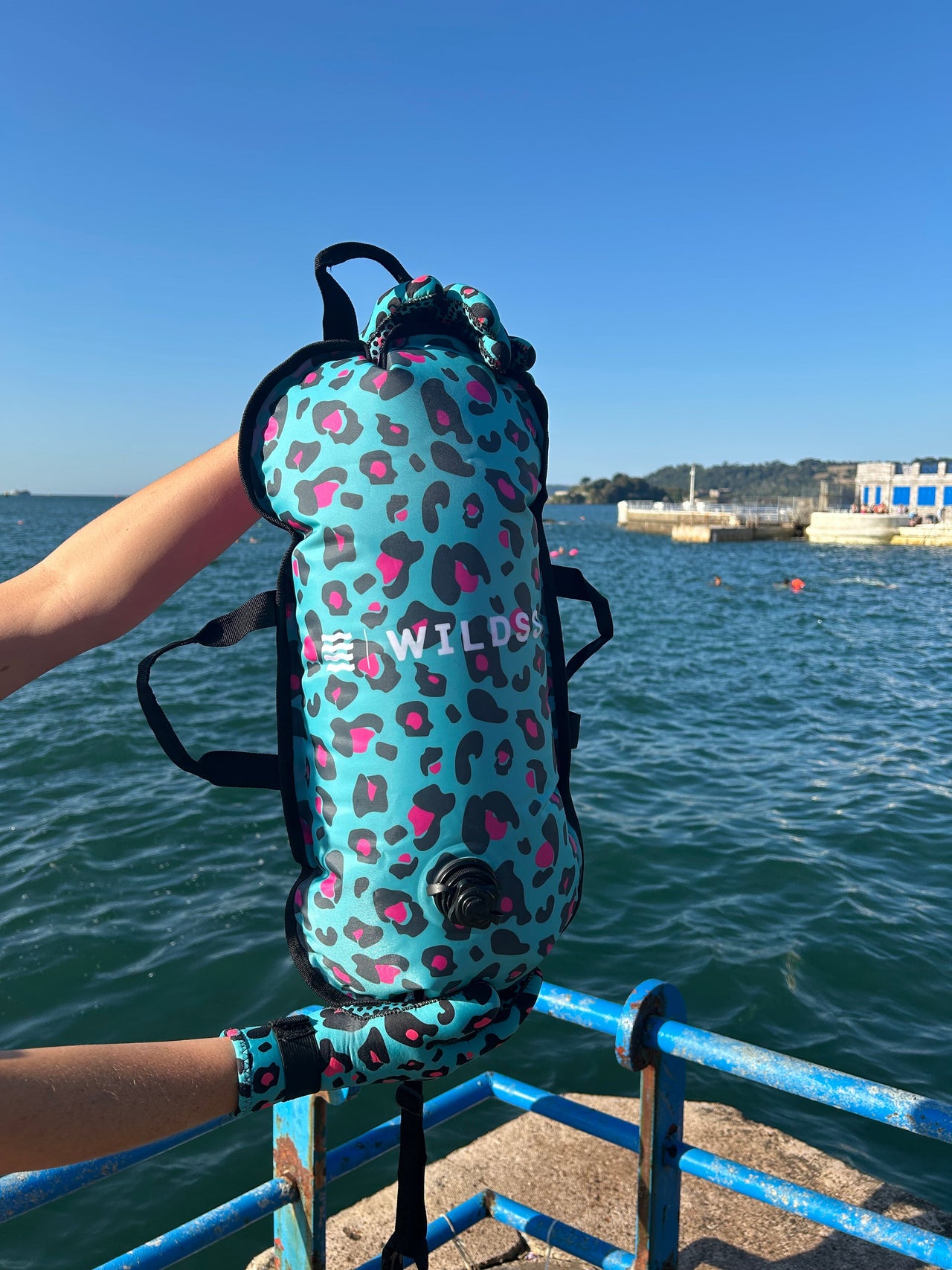 Wild float with thermometer; Leopard