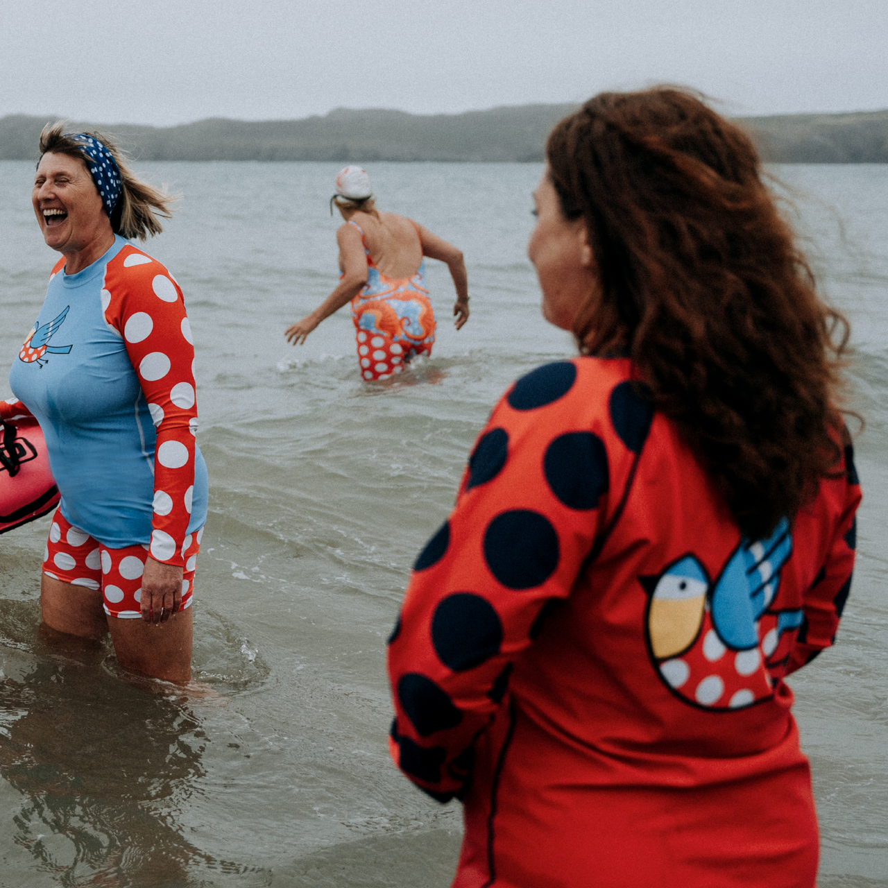 The Bluetits Men's Fit Rash Vest - Red with Navy Spots